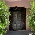 Charmant Appartement Spacieux Avec Cour Fleurie Et Hammam A Targa Marrakech